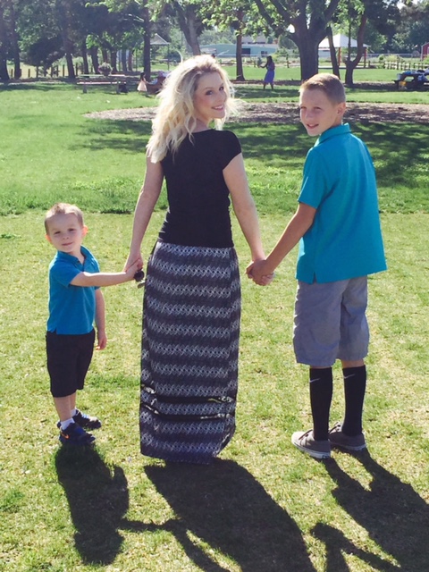 Amanda with her two sons, Kaden (right) &amp; Kael (left).